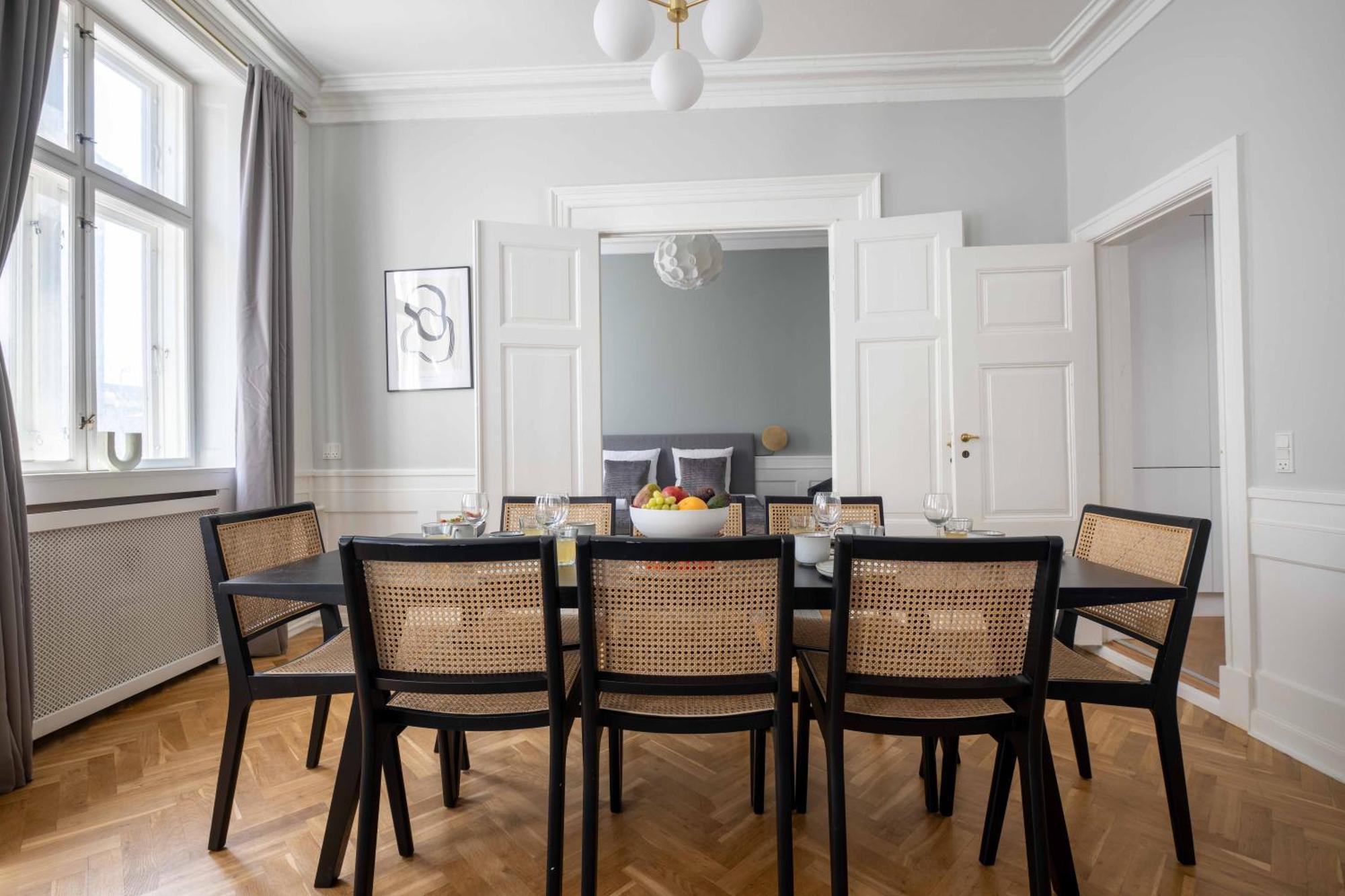 Lavish 4br In The Heart Of Cph By The Canals København